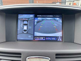アラウンドビューモニターは車庫入れの強い味方となってくれます。上から車を見下ろすようなモニター表示!駐車場枠内にビシッと真っ直ぐ停めれます!☆一度使ったらおわかり頂けます☆