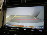 車庫入れや駐車で威力を発揮するのがバックモニター!ナビディスプレイに後ろの様子が映し出されるから安心です。