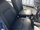 この度は、当店のお車をご覧いただきまして誠にありがとうございます。当店では全国販売・納車も行っております。県によって陸送費用は異なりますのでお気軽にお問い合わせください。