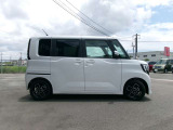 両側オートスライドドアですので、狭い駐車場での、乗り降りも、しやすく便利です。
