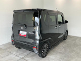 お客様にぴったりなおクルマをお選びいただけますように様々な展示車をご用意致しております!ダイハツの軽自動車だけではなく、他メーカー車やコンパクトカー・ミニバンなども数多く取り揃えております!