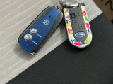 インテリジェントキーでドアの開閉ラクラク!キーを取り出して開ける必要が無いので、荷物を持っている時や、雨の日は便利ですよ!