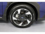 タイヤホイールは純正!225/55R18を装備!