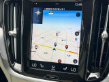 【9インチタッチスクリーン純正HDDナビ】「Apple Car Play」「Android Auto」対応のボルボ先進ナビゲーション「SENSUS」。最新地図データへ無料更新してお渡しします。