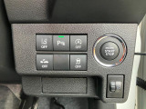 キーレスプッシュスタート。軽とは思えないほどの豊富な装備も魅力的!運転席から操作ラクラク。