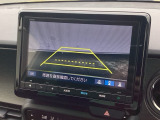 バックカメラも装備しております。車庫入れの苦手なお客様も安心!重宝してくれます!