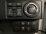 リヤのスライドドアを電動で開閉することが可能になっています☆運転席からもリモコンキーからもドアのハンドルからも開閉が可能です☆