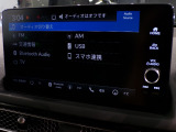 CD、DVD、Bluetooth、AM、FM、AUX、スマートフォン接続ができます。