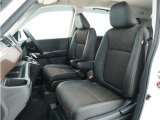 ◆室内は、シートクリーニングや各部の徹底した清掃を実施し、消臭・除菌処理を行っています。しかも、全ての差上で天然成分の薬剤にこだわり安心・安全へも配慮しています。