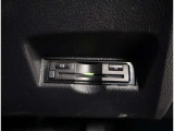 ETC装備です。やはり「高速道路や有料道路の料金所をスムーズに通過できる」のはいいですよね。「持ち合わせのお金がなかった!」なんて時にもETCカードは後払い決済なので安心ですよね。