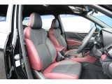 運転席も気になるダメージが少なくキレイな状態が保たれております!STIsportsグレード専用ボルドー/ブラックレザーシート搭載!