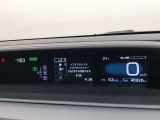 大型メーターで視界も良好な運転席廻りです。運転時の視線移動が少なくて済むので、安全性にも一役かってくれます。