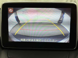バックモニターで、後方を確認しながら安心して駐車することができます。運転初心者も熟練者も必須の機能ですよ!