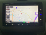 ナビゲーションはフルセグTV、インターナビ対応のGathers純正メモリーナビを搭載しています。Bluetoothオーディオ機能がありますので、スマートフォンなどの音楽も再生できます。