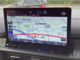 嬉しいナビ付です♪これで遠出も安心です。目的地まで連れて行ってくれます。ドライブが楽しくなりますね。
