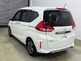 Honda SENSING装着車です。衝突を予測してブレーキをかけたり、前のクルマにちょうどいい距離で走行できる多彩な安心・快適機能を搭載した先進の安全運転支援システムがサポートします。