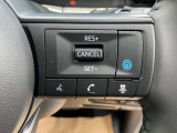 プロパイロット、高速道路や自動車専用道路を運転中にアクセル・ブレーキ・ハンドル操作をクルマがアシストしてくれます。