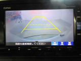 バックガイドモニターで、後方を確認しながら安心して駐車することができます。運転初心者も熟練者も必須の機能ですよ!