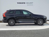 エレガントさとスポーティー感を両立させたサイドビューが特徴のXC60