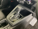 発進時から滑らかに加速する無段階変速のCVTはストップ&ゴーの多い街の中も快適です