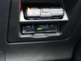 ETC車載器搭載です。スマートICも増えてきており、必須装備といって良い便利装備です。