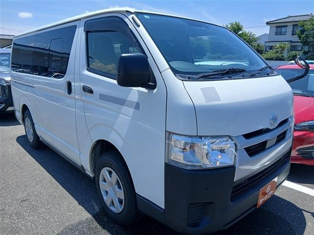 ハイエースバン 2.8 DX ロング ディーゼル 4WD 禁煙車 社外ナビ バックカメラ