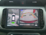 【アラウンドビューモニター】空から見下ろした映像がナビ画面にて確認可能です。駐車もラクラクですよ♪