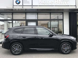 【BMWの伝統-3】BMWのお車は、&ldquo;駆け抜ける歓び&rdquo;を体現しております。走行の安定性とコーナリングの良さを追求し、思い通りにハンドルの操作可能です。