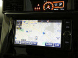 Bluetooth機能搭載の7インチナビです。TVも視聴できてナビの設定もタッチパネル式なので簡単に操作できます。
