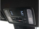 両側パワースライドドア付きだから、狭い駐車スペースなどでの 乗り降りラクラク!小さなお子さまのいるご家庭には嬉しい装備。