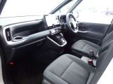 ☆Toyota Safety Sense☆全車速追従機能付レーダークルーズコントロール・アダプティブ&オートマチックハイビーム・ロードサインアシスト・発進遅れ告知機能・前後パーキングサポートブレーキ☆