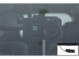 ドライブレコーダー(TZ-DR500)装備してます。フロントとリヤーのカメラで録画しているので万が一の時の記録で安心です。