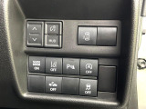 【パワースライドドア】スマートキーや運転席のスイッチでスライドドアの開閉が可能♪電動だから力を入れてドアを開ける必要が無く、小さいお子様でも、重い荷物を持っている時もラクに開け閉めできます♪