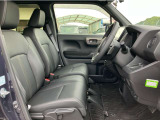 店舗併設のサービス工場にてホンダ車を知り尽くしたサービススタッフが心を込めて納車整備を実施致します。