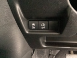 各種機能の切替スイッチは運転席パネル下に集約されています。任意で切り替え可能なため状況に合わせてお使いください。