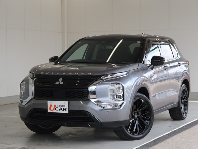 アウトランダー PHEV 2.4 ブラック エディション 4WD 