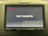 社外メモリーナビ付きです!CD・DVD再生、ミュージックサーバー、フルセグTV視聴、Bluetooth・ミュージックプレーヤー接続可能です!