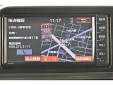 純正ナビを装備。タッチパネル式で使いやすく、お出かけもラクラクです。