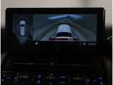 スマートキー付きです。スマートキーとは鍵を車に差し込まなくても、ドアノブを触ったりするだけで、ドアロックを解錠できます。これが凄く便利なんですよ。