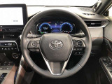 ハンドルは車を運転する上で、ずっと握っている重要なパーツです。手にフィットする物がいいですよね♪