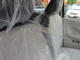 安心の保証内容。未使用車は「3年または6万km」まで、中古車は「1ヶ月または1千km」まで無償保証。延長保証もございますので、詳しくはスタッフまで。