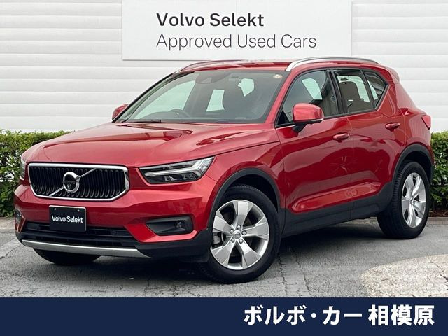 XC40 B4 AWD モメンタム 4WD