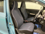 【フロントシート】さまざまな体格の方が快適に運転ができるよう配慮したシートになっております。