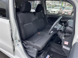 現車の確認はお電話で在庫のご確認の上、是非ご来店くださいませ!ご来店の難しい方は店舗スタッフがお電話やメールで詳細をお答えさせて頂きます。