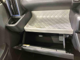 弊社では、お車を納車してからが本当のお付き合いのスタートだと思っています。お客様に頼りにされる「お店」を目指しています!