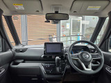 運転席周りの視界もよくハンドルも軽い取り回しなのですごく運転がしやすい車です。