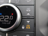 【電子制御エアサスペンション】搭載!最新のクロスリンクサスペンションによってドライビング性能がさらに進化しました。日常のオンロードから、困難を極めるオフロードまで幅広い路面環境に対応します。