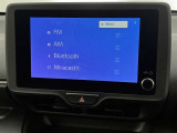 ブルートゥースに接続することにより、スマホに入ったお気に入りの音楽を車内で楽しむことができます♪あると本当に便利な機能になっています!