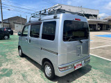 自社陸運局指定工場完備で国家資格車検検査員資格を持った整備士による整備。ステレオ、エアコン等走行に関係のない所も不具合があれば修理してお渡しいたします。それに加えて「6ヵ月・5000Km」の無償保証付き!