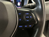 レーダークルーズコントロール(全車速追従機能付)付きです。車速に応じて追従支援してくれるので、ロングドライブも快適です。詳細は販売店スタッフまでおたずねください。